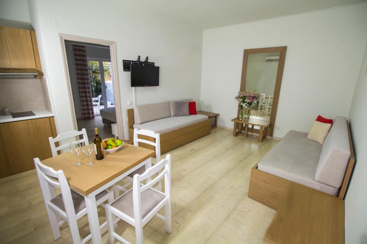 Elia Stalos Apartments 외부 사진